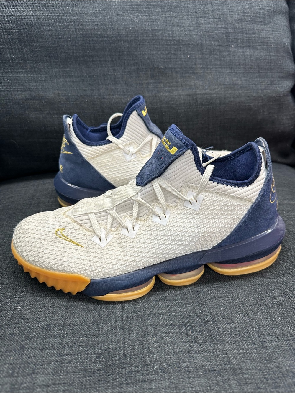 Nike LeBron 16 USA Olympic Basketball Shoes size 11.5 men’s gold navy blue